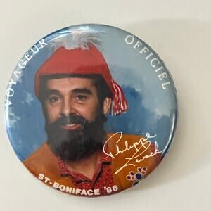 Voyageur Officiel Philippe Vintage Pinback Button STB7-PB2